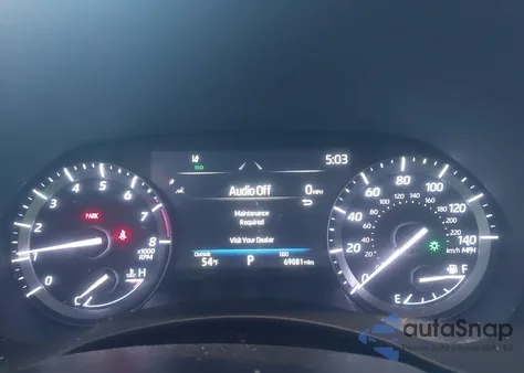 2021 Toyota Highlander Xle z USA, uszkodzony, nr VIN 5TDGZRBH4MS533595